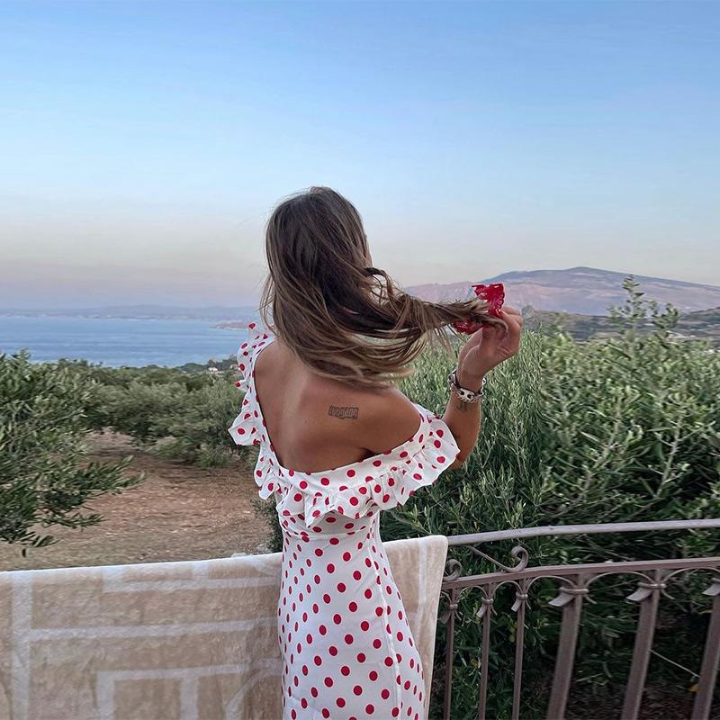 Women's Ruffle Edge One Shoulder Polka Dot Dress with Ruffle Edge Decoration Versatile Daily Style Elegant Summer Short Sleeved Women's Slim Fit Dress