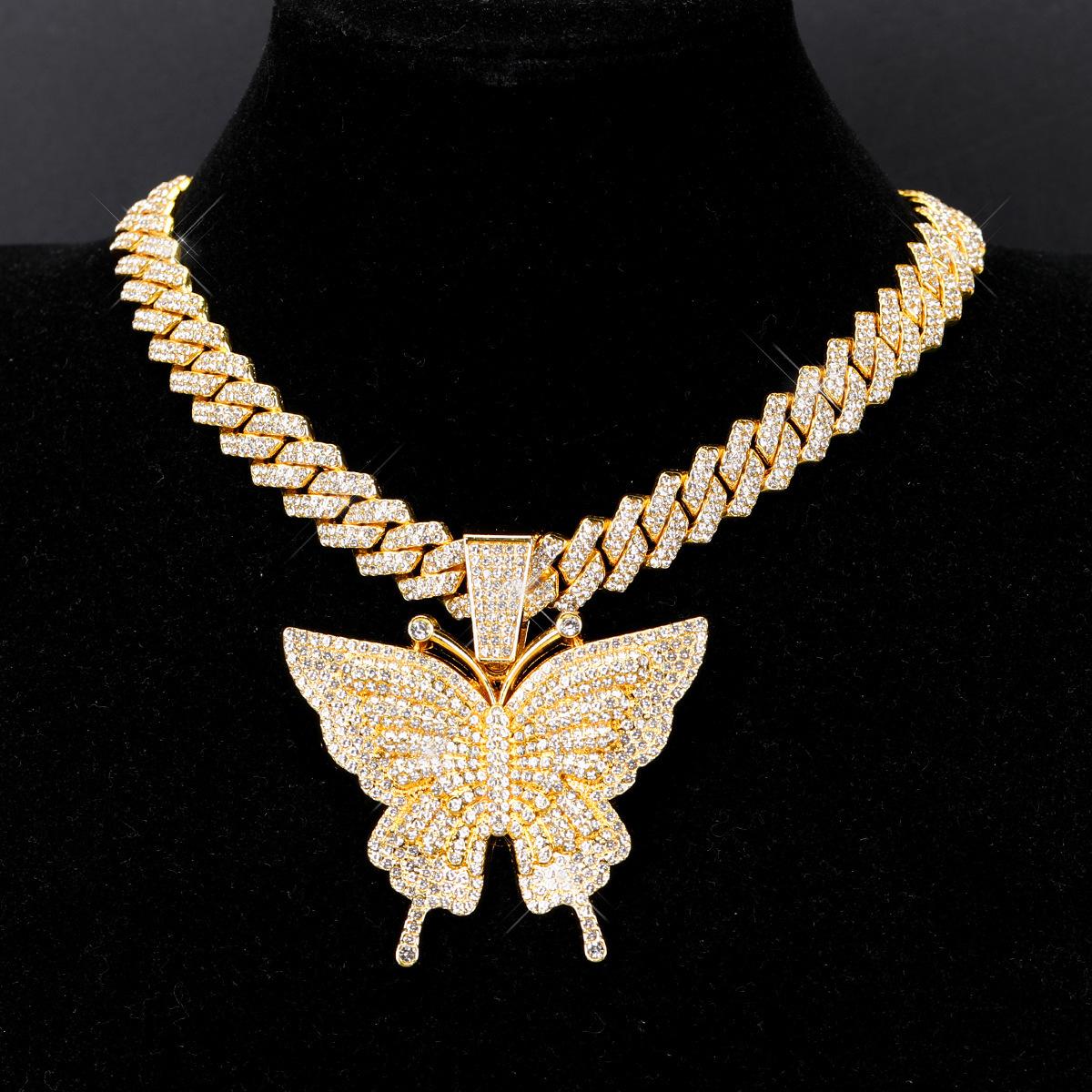Explosive Fashion Alloy Full diamond Unisex butterfly Pendant Cuban Chain Hip-hop Style Necklace 50cm золотой