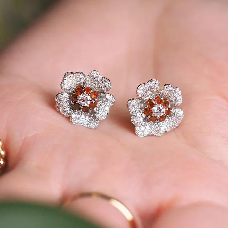 

Huitan Rose Red Flower Earrings for Women New Arrival Aesthetic Ear Accents Wedding Party Amorous Lady Ear Accessories Fine Jewelry