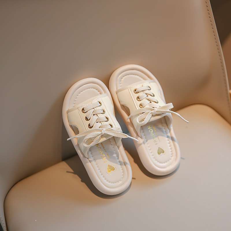 Children's slippers 2025 summer new girls' casual one-word drag outer wear soft-bottomed flat-bottomed slippers foreign-style versatile slippers