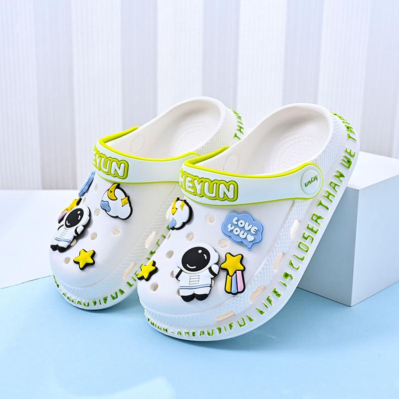 Durable And Breathable Children's Cartoon Hole Shoes For Summer Outdoor Fun