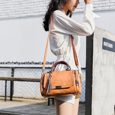 Women Vintage Fashion Bag Pu Leather HandBag Ladies Large Capacity Sling Bag with Tassel Pendant