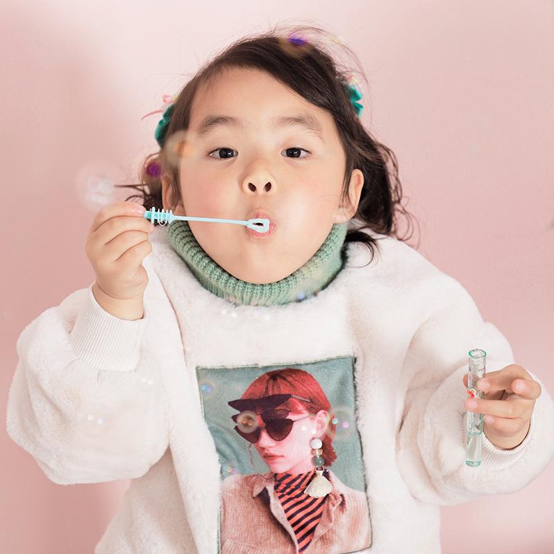 Eco-friendly Children's Mini Bubble Wands - Compact & Portable for Easy Carrying