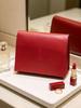 YSL Beauty Accessoire Rote Kunstleder-Druckknopfverschluss Kosmetiktasche, Tragbare Reise-Make-up-Aufbewahrungs-Clutch-Tasche