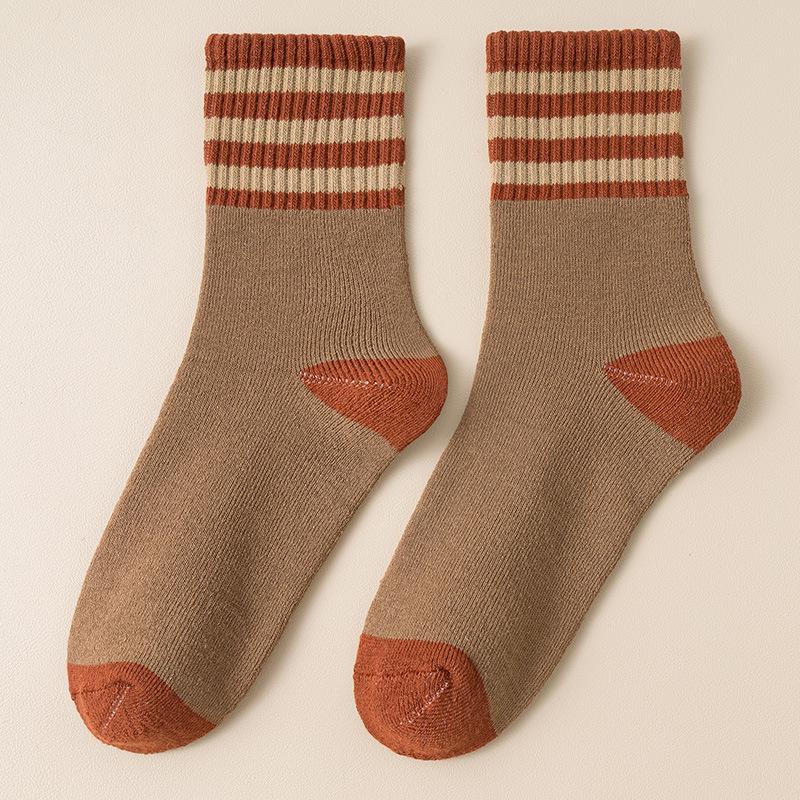 Three-Bar Striped Women's Mid-Tube Socks for Autumn/Winter - Warm, Thick Terry Trend 