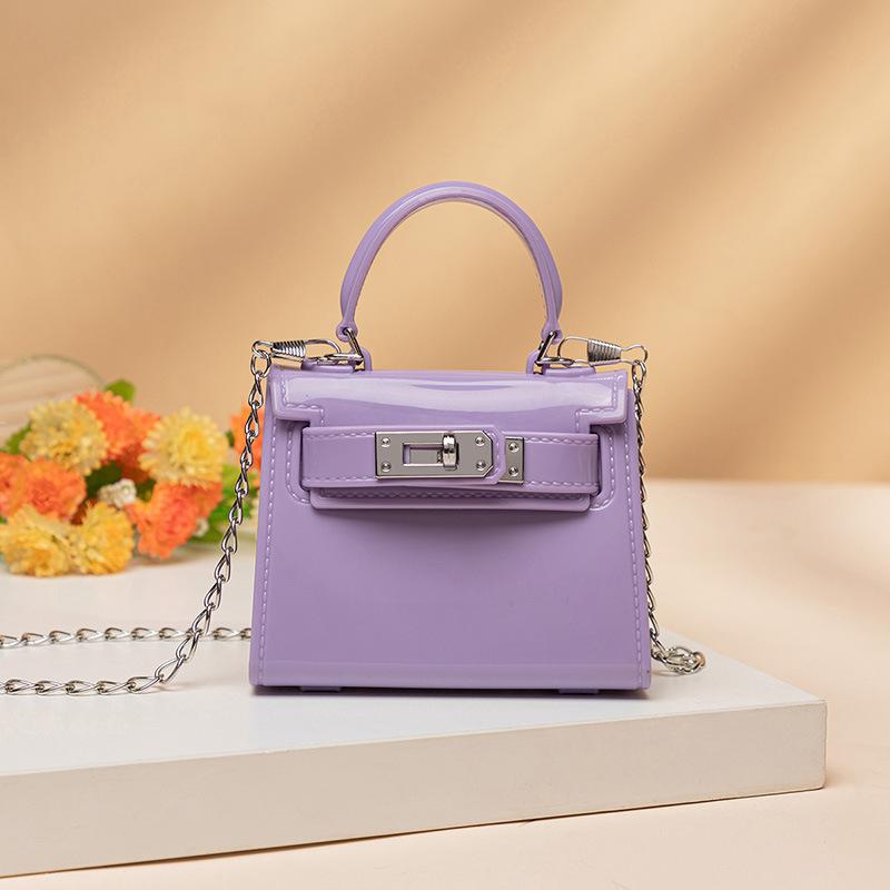 Guangzhou women's bag new trend fashion jelly bag hand candy shoulder messenger women's bag