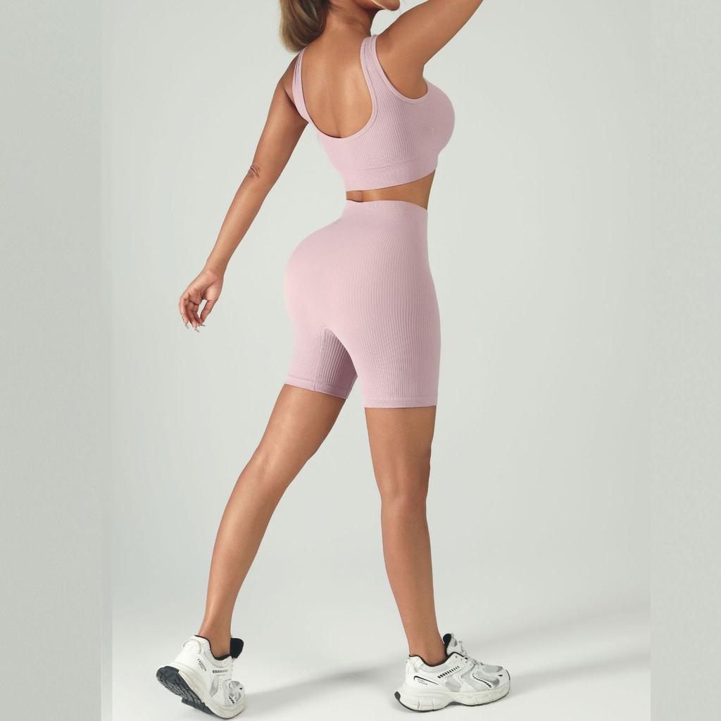 Seamless High-Elastic Yoga Set: Square Neck Vest & Peach-Contour Shorts