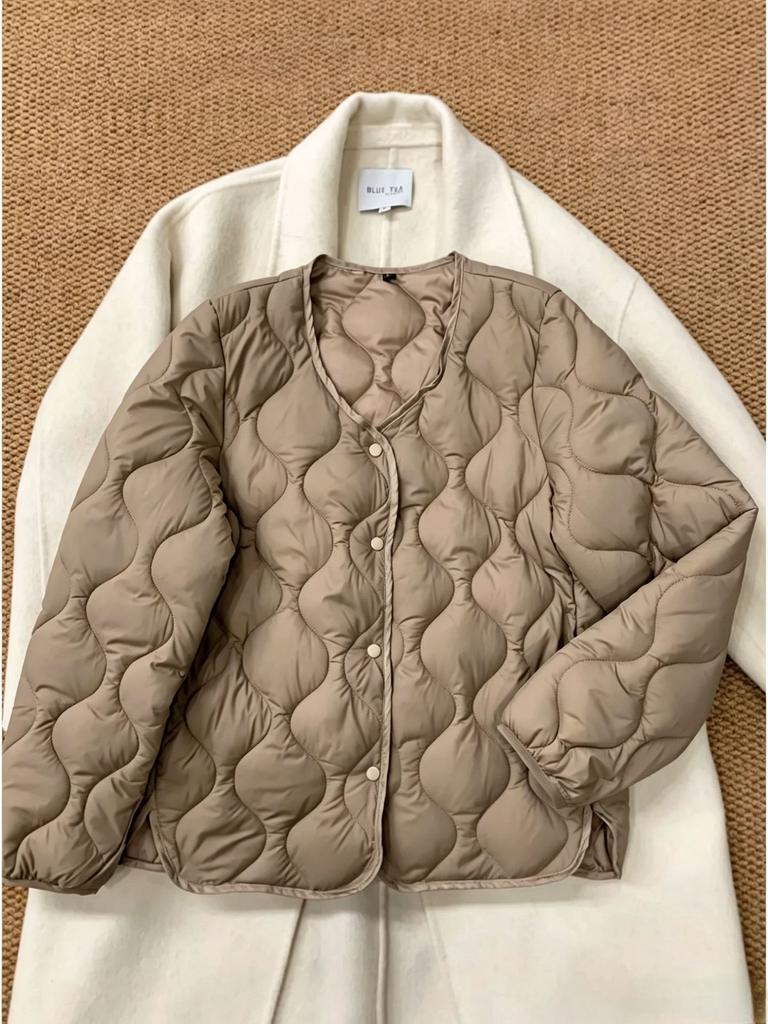 Autumn and winter new wavy quilted cotton clothes women's short stand-up collar light and warm beige liner jacket