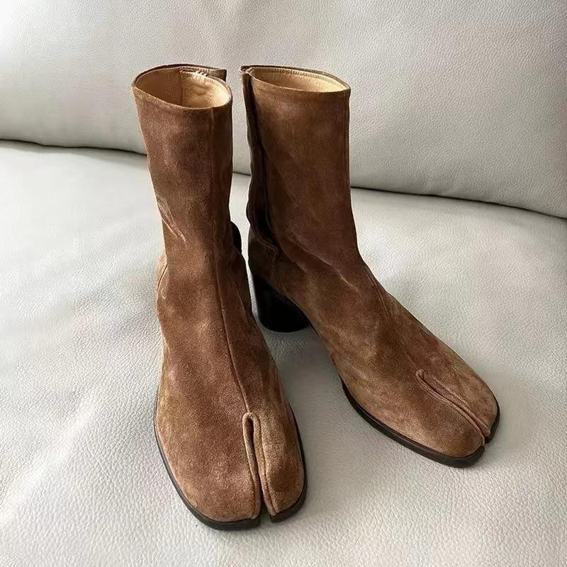 Cowhide Version 2 New Leather Split-toed Niche Short Boots for Women's High School and Retro Bare Boots Martin Boots Are Versatile