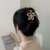 Metal Hollow Flower Hair Claw Korean Fashion Women Girls Party Hairpin Hair Crab Fashion Ponytail Hairpin Claw Hair Accessories