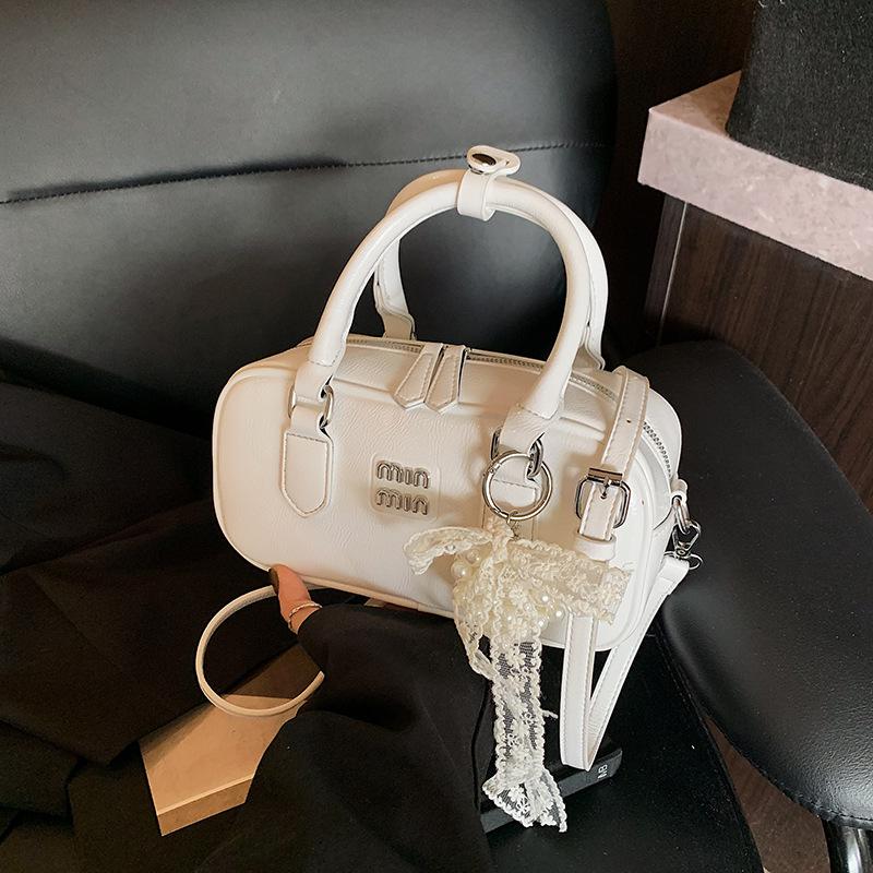 Popular Small Bag Women's New Fashion Versatile Messenger Bag Portable Pillow Bag