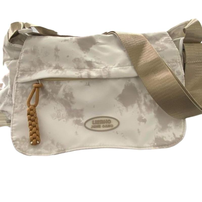 Fashionable and Trendy Canvas Color Blocked New Mailman Bag, Large Capacity Campus Student Trendy Work Commuting Crossbody Bag