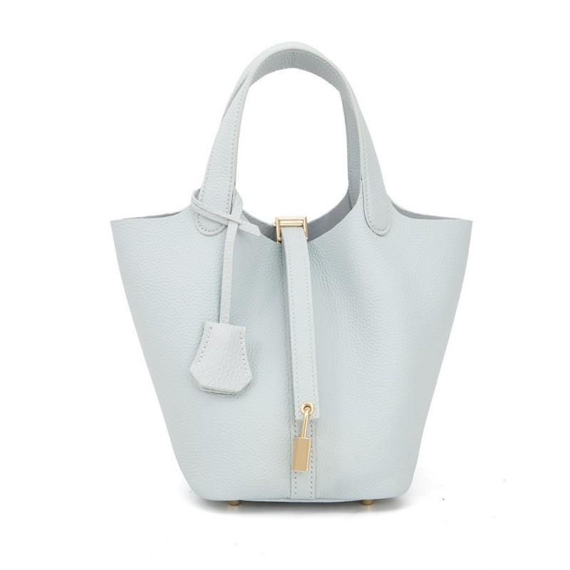 

High-quality 2026 Leather Bucket Bag Commuter Cross-body Women s Vegetable Basket Handbag Mommy Bride s Wedding 18cm