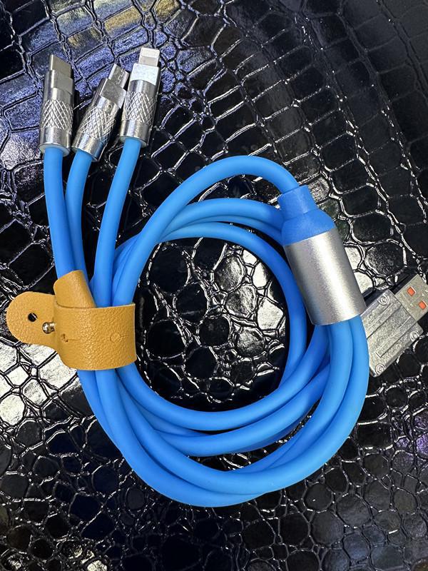 Cavo di Ricarica Rapida Tre-in-Uno in Lega di Zinco da 120W 6A con Luce
