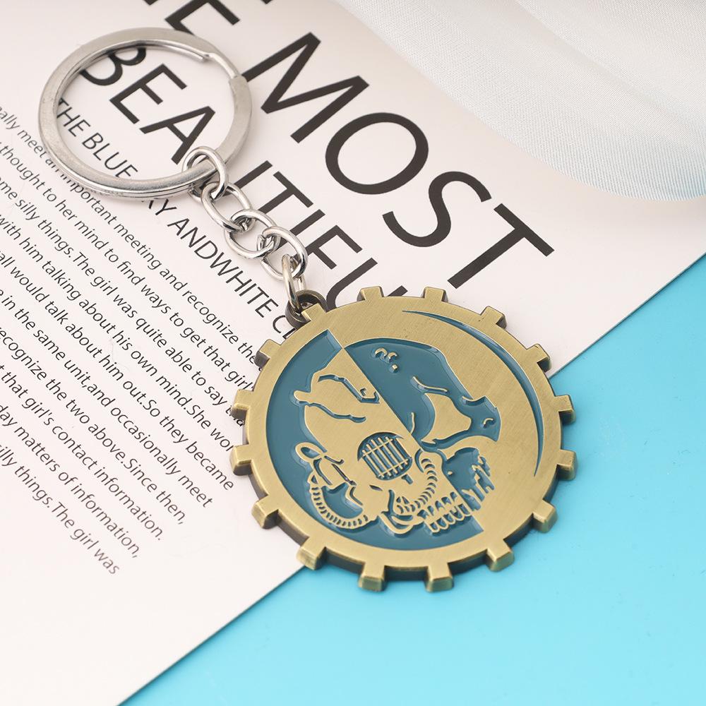 Warhammer 40K Adeptus Mechanicus Skull Cartoon Enamel Keyring