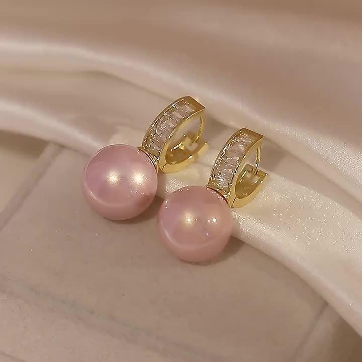 1 Pair of Light Luxury Niche Pink Imitation Pearl Hollow Diamond Earrings for Women