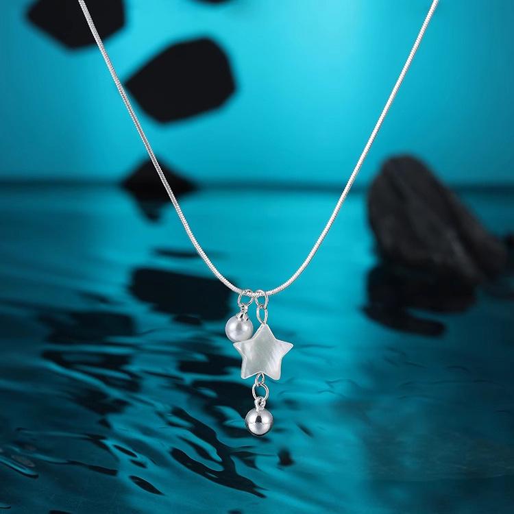 Five-Pointed Star Shell Pendant Necklace: Women's Unique Clavicle Chain Accessory
