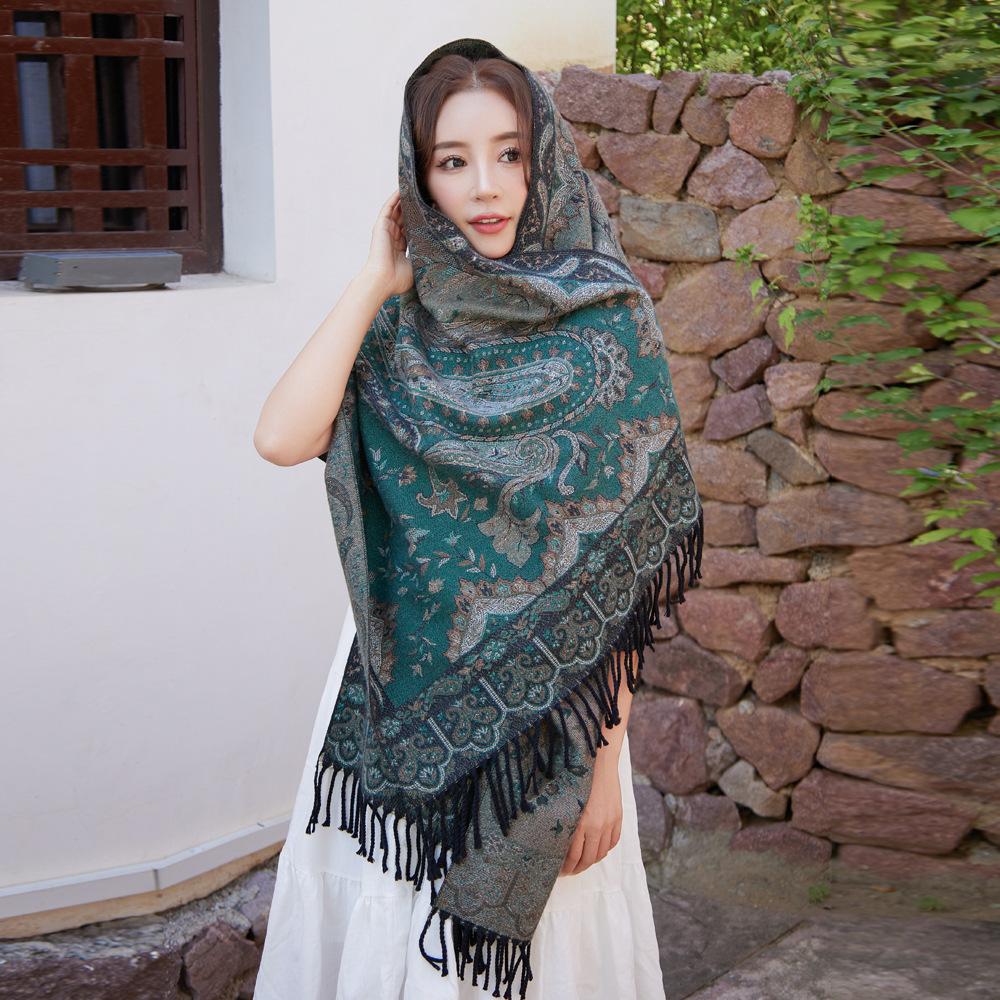 New women's scarf in bohemian style, suitable for travel in Yunnan and Dali, faux cashmere shawl, artistic and auspicious paisley cape