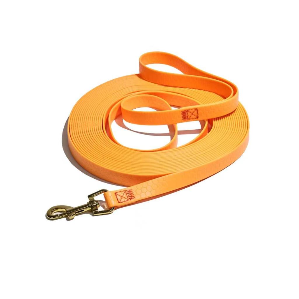 Wasserdichte PVC-Hundeleine Wabenprägung Zinklegierungshaken Bissfest Hohe Zugfestigkeit Ungiftig Benutzerdefinierte Trainingsleine