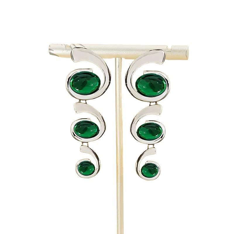 Elegant Women's European & American Inlaid Oval Stud Earrings – Bestselling Daily Wear 1 Pair