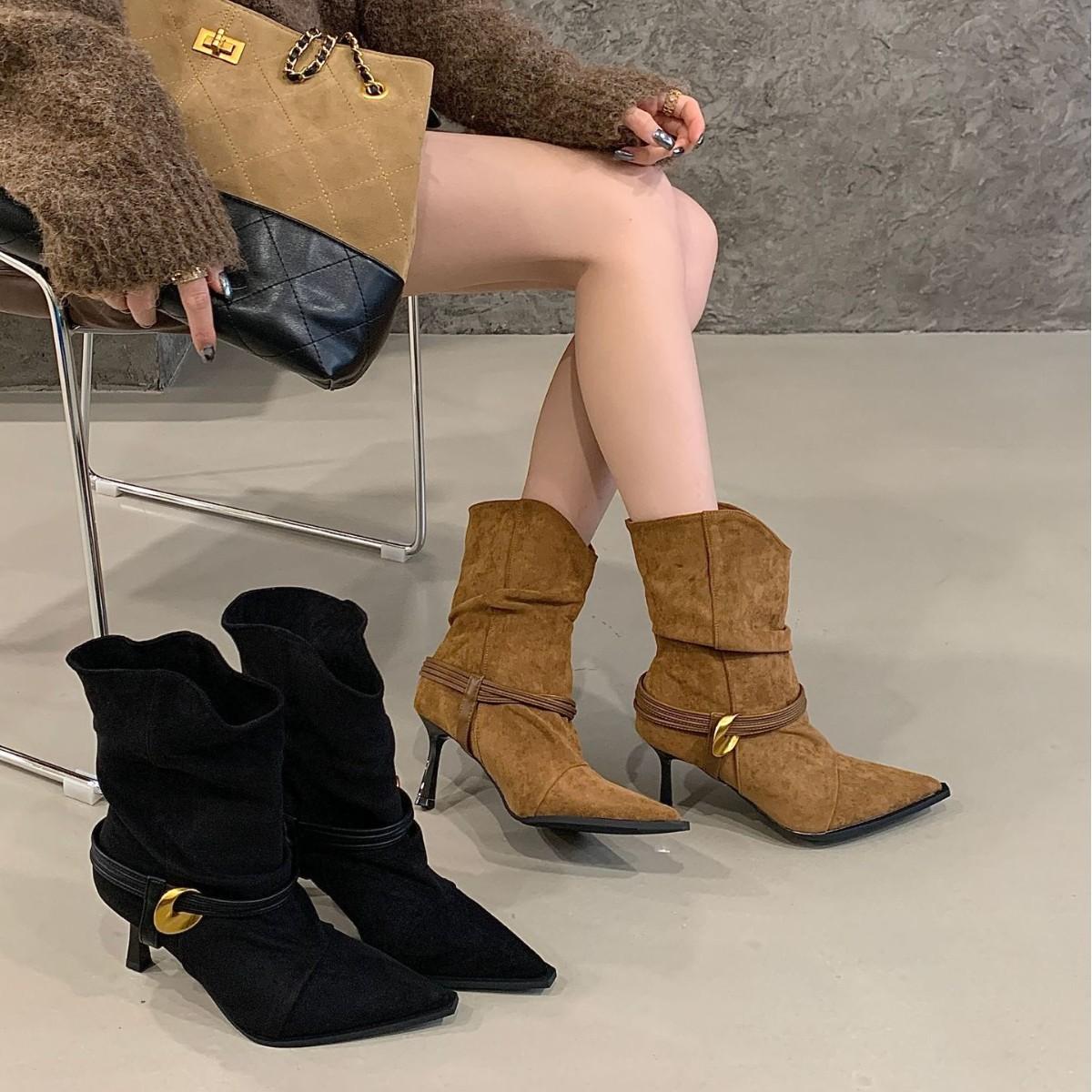 

European and American style new high-heeled pointed-tipped pleated suede piled boots metal buckle strap one-pedal fashion women s boots short boots 39 коричневый
