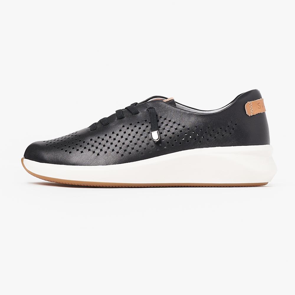 Saera Edition Airy Fit Perforated Leather Sneakers O55P167