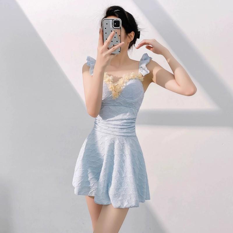 

Swimsuit Woman s Beautiful One-piece Skirt Style Conservatively Covering Her Abdomen Showing Thin Chest Gathering Vacation Woman M синий