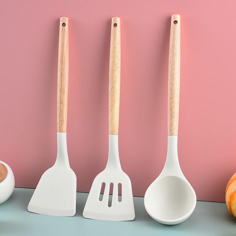 Solid Wood Handle Silicone Kitchen Spatula