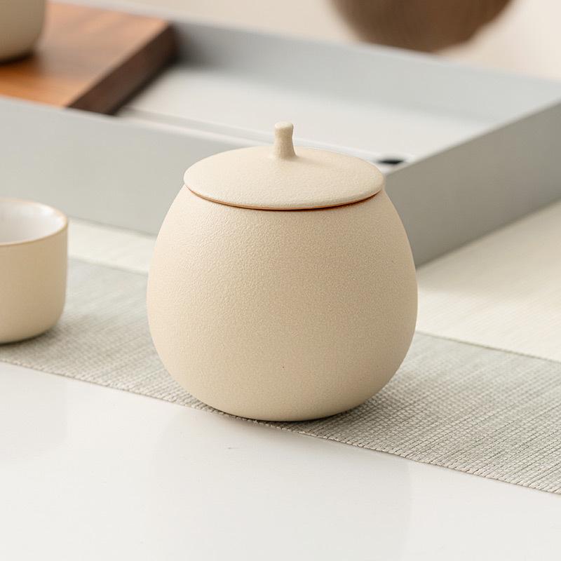 Beige Airtight Ceramic Tea Canister for Black, Pu-erh, Longjing Tea - Small, Moisture-Proof Storage Container
