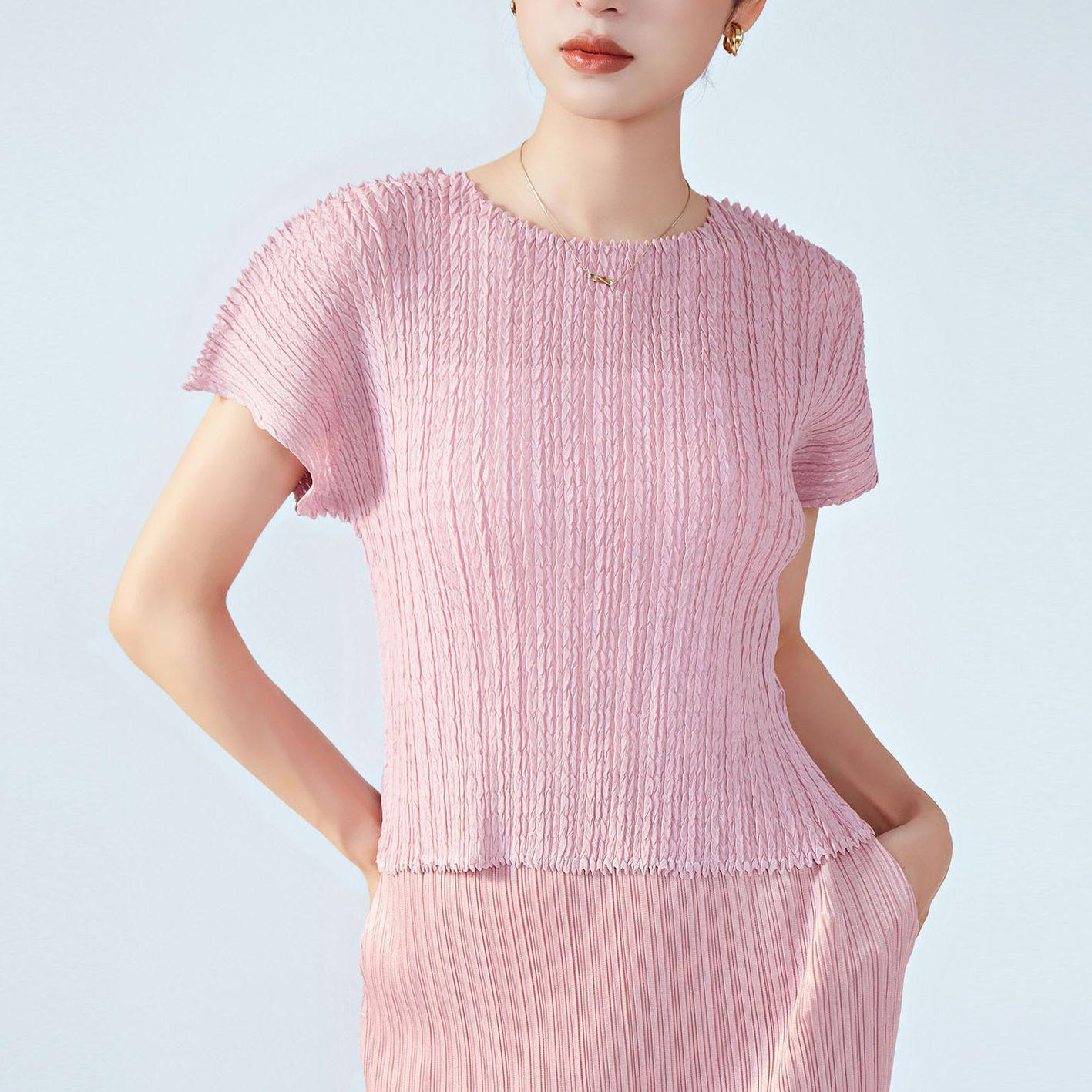 

Women s Summer Slim Fit Pleated Round Neck T-Shirt One Size