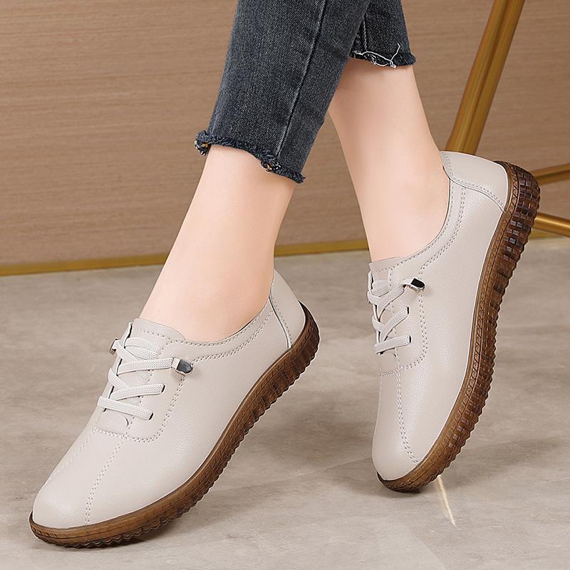Fashion Women Ladeis Mother Female Genuine Leather Flats Loafers White Shoes Soft Non Slip Vulcanized Shoes Size 35-42 Soft Soled Flats