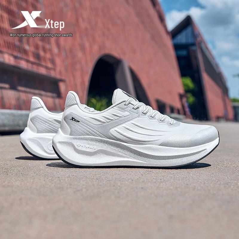 Xtep Chaussures de course et de sport Hou Dun