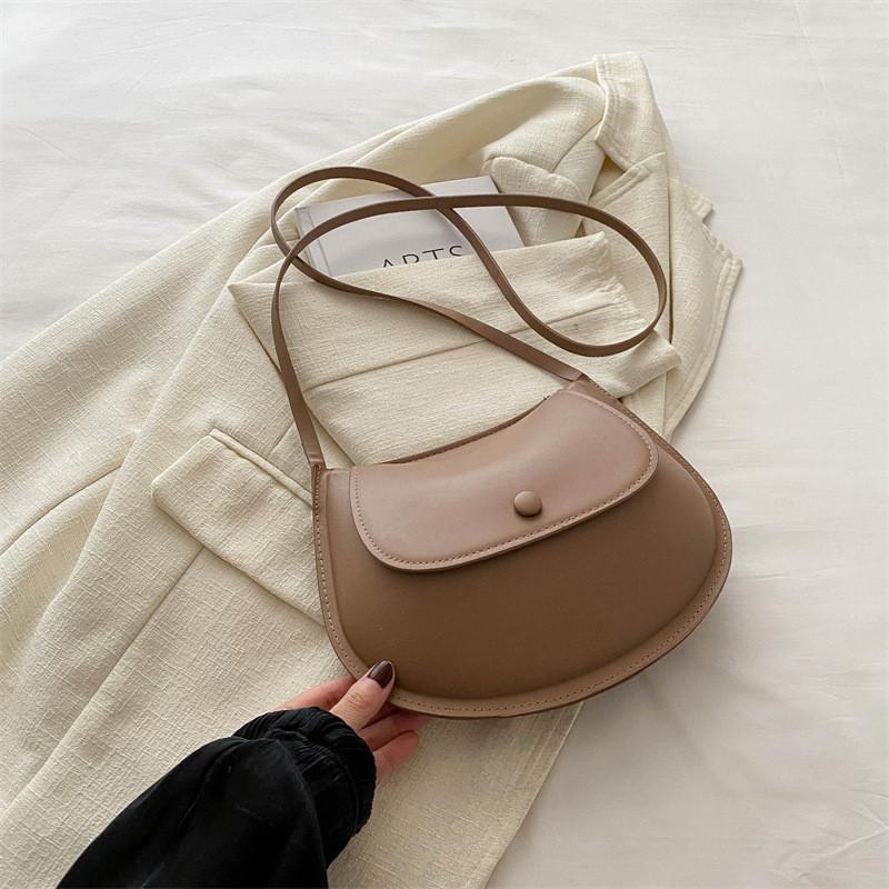 Stylish Summer New Casual Fashionable Single Shoulder Saddle Bag For Women In Multiple Colors