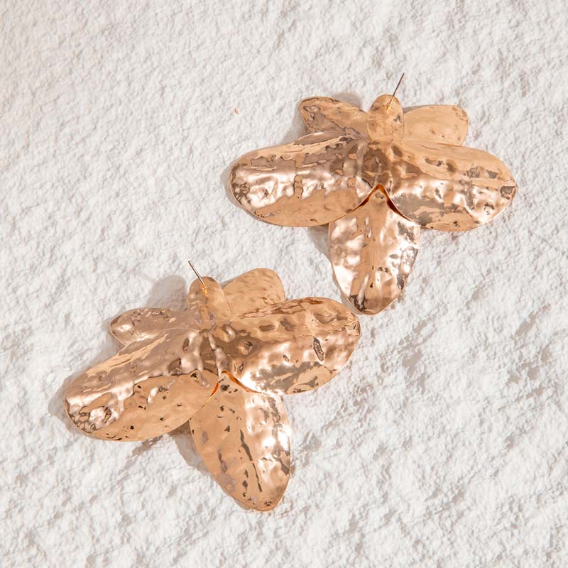 Fashion Metal Large Flowers Irregular Stud Earrings for Women Exaggerated Gold Color Geometric Personality Earrings Zircon Gift