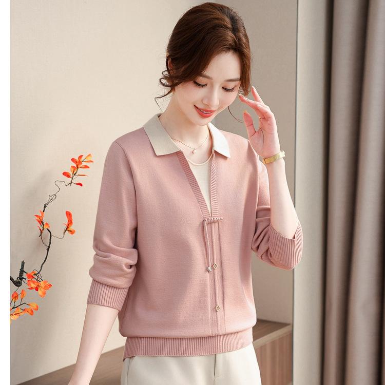 Spring and Autumn New Knitted Sweater Shirt Fake Two Mom Women's Clothes