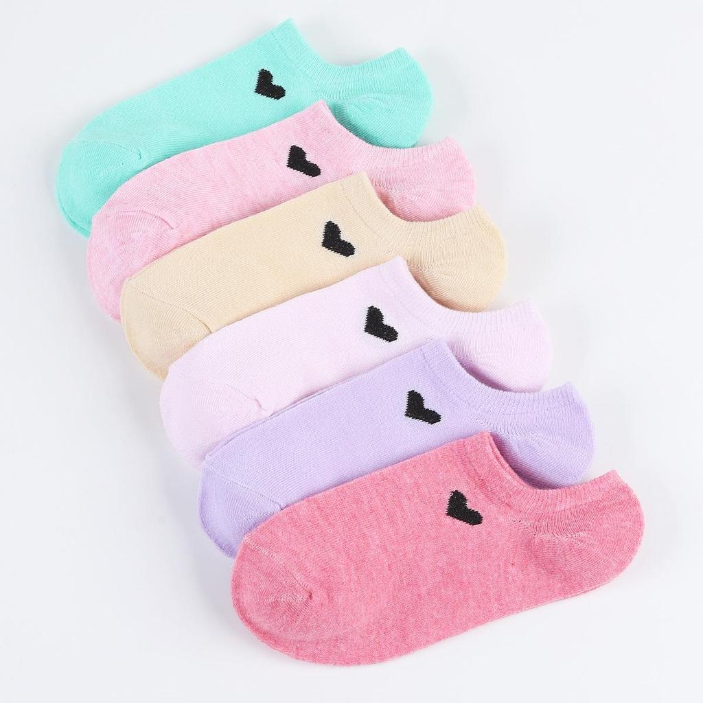 Women's Heart Pattern Low-Cut Invisible Socks – Breathable, Versatile, and Lightweight Summer Boat Socks.