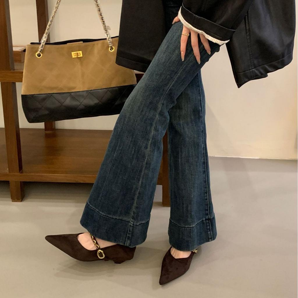 2025 Autumn and Winter New Soft-soled One-word with Light Mouth Versatile Short Thick Heel Light Mouth Pointed Small Single Shoes