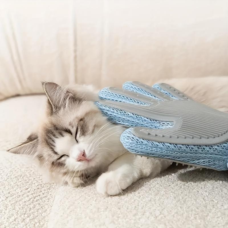 Upgrade Your Pet Care Regimen with Our Brush and Massage Feature Gloves