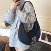 Trendy Dumpling Bag Large Capacity Women's Crossbody Bag New Lightweight, Simple and Versatile Casual Sports Style Men's Shoulder Bag