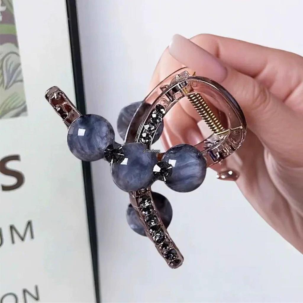 2025 Trendige mittlere Strass-Klammer für Frauen - Leichter Luxus-Stil, Ideal für feines Haar