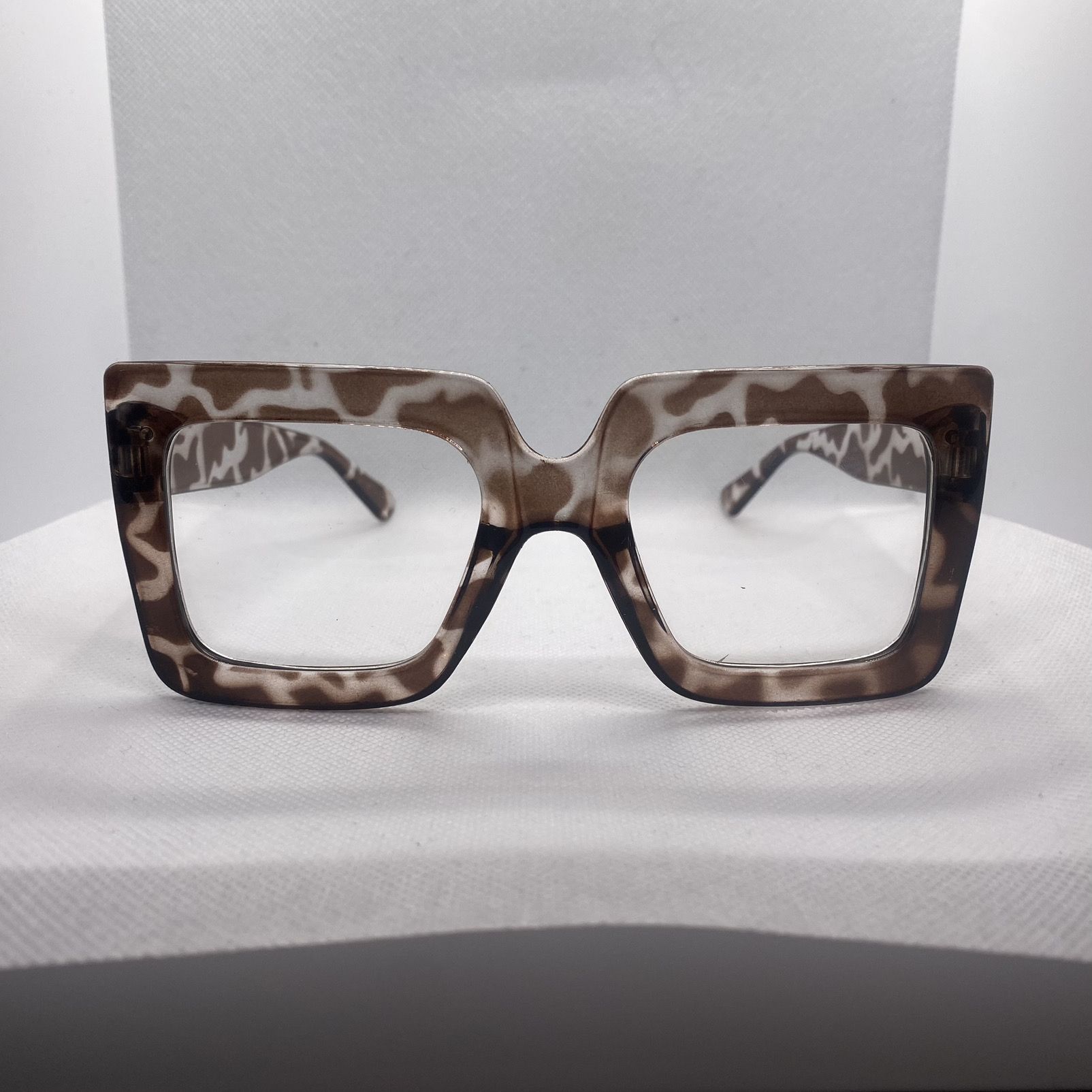 

Large Frame Clear Lens Anti Blue Light Eyewear Trendy Square Computer Glasses Decorative Eyeglasses Spectacles for Women Men