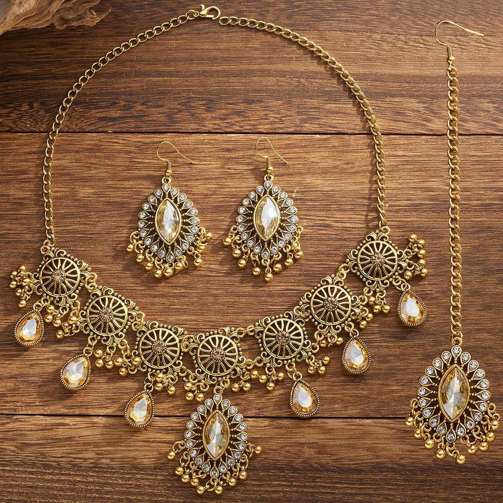 Ethnic Style Vintage Hollow - Out Rhinestone Necklace and Earrings Set for Women , Fashionable and Simple Exaggerated Je
