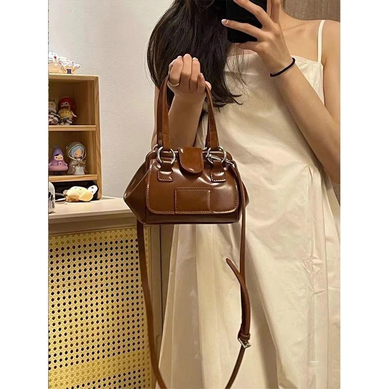 

Новая модная маленькая квадратная сумка женские сумки через плечо ретро металлическая пряжка усовершенствованная ручная сумка женские сумки для отдыха тренд кроссбоди