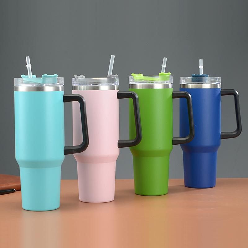 New 40Oz With Handle Stainless Steel Travel Cup Outdoor Car Handle Cup With Straw Car Heat Preservation Cold Insulation
