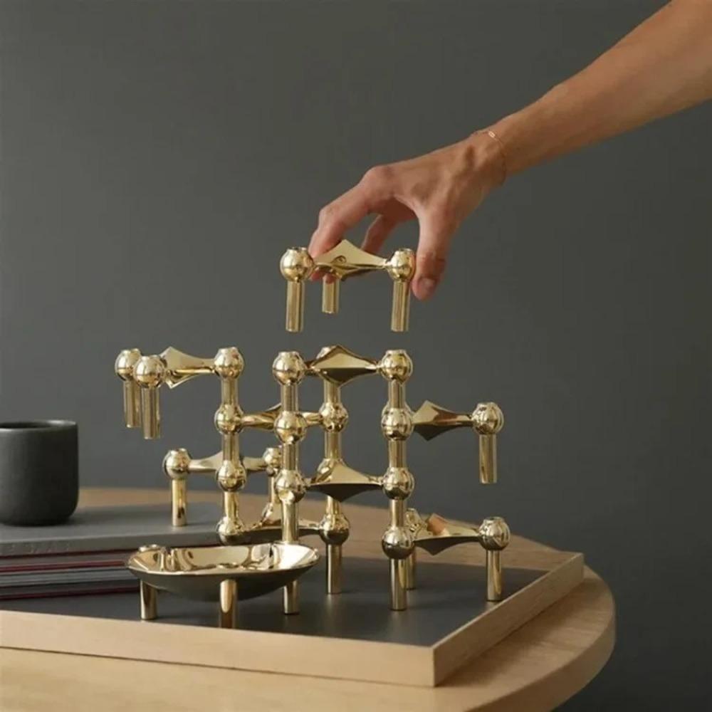 Metal Molecular Structure Candle Holder Nordic Triangle Candlestick Home Decore Candelabra Gift
