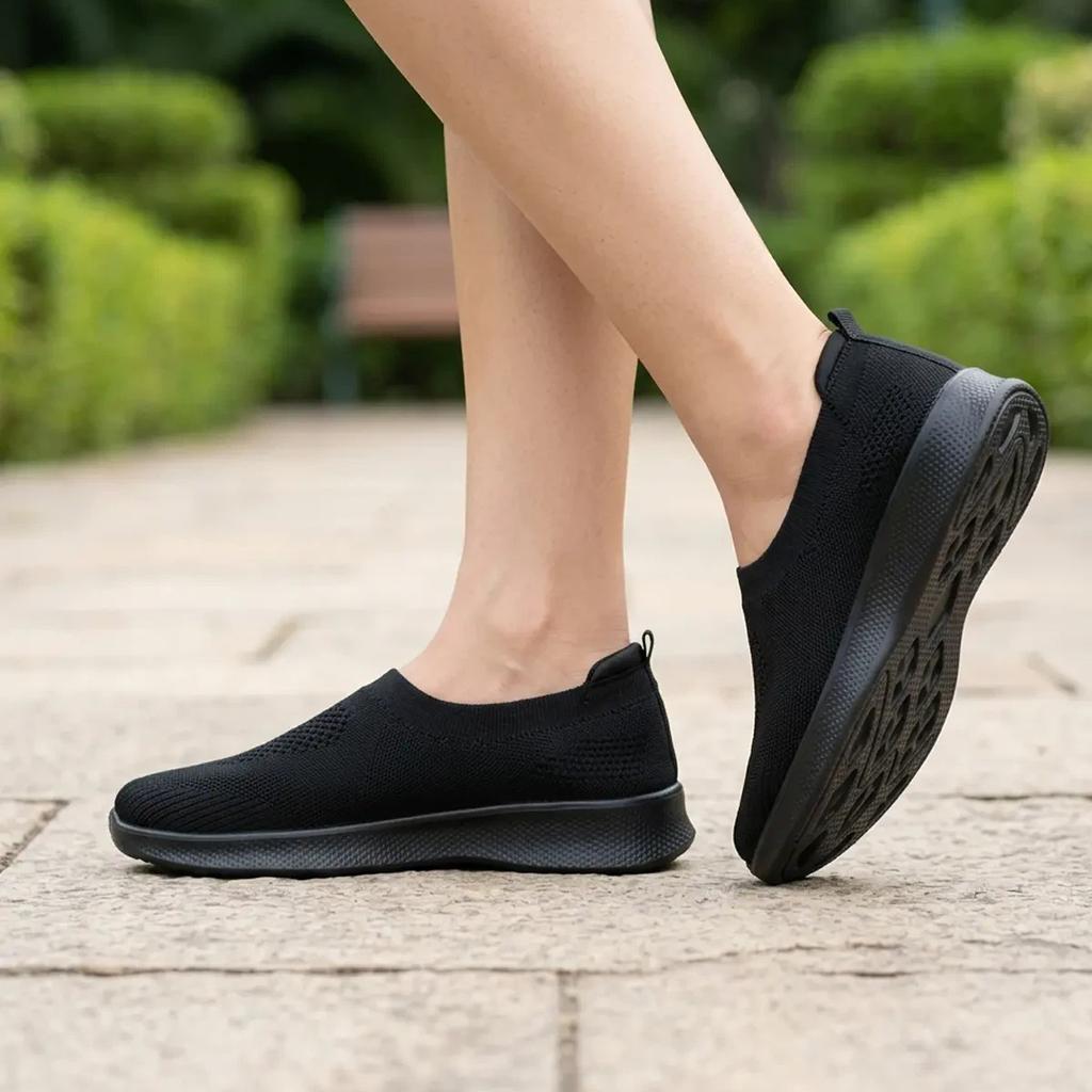 Couple's Shoes Sports Shoes Breathable Running Shoes Black Fly-knit Shoes Casual Men's Shoes Women's Shoes Sneakers 35-44