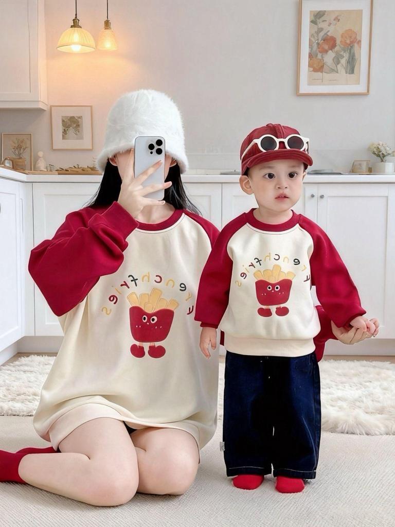 Hundred-Day Photo Family Outfits: Mother-Son, Mother-Daughter, Family of Four, Autumn-Winter Street Style Cartoon Sweatshirts