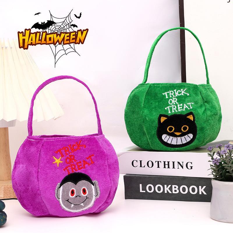 Halloween Plush Candy Hand Bag Pumpkin Vampire Cat Pattern Handheld Gift Baskets Halloween Party Candy Tote Bag Favors