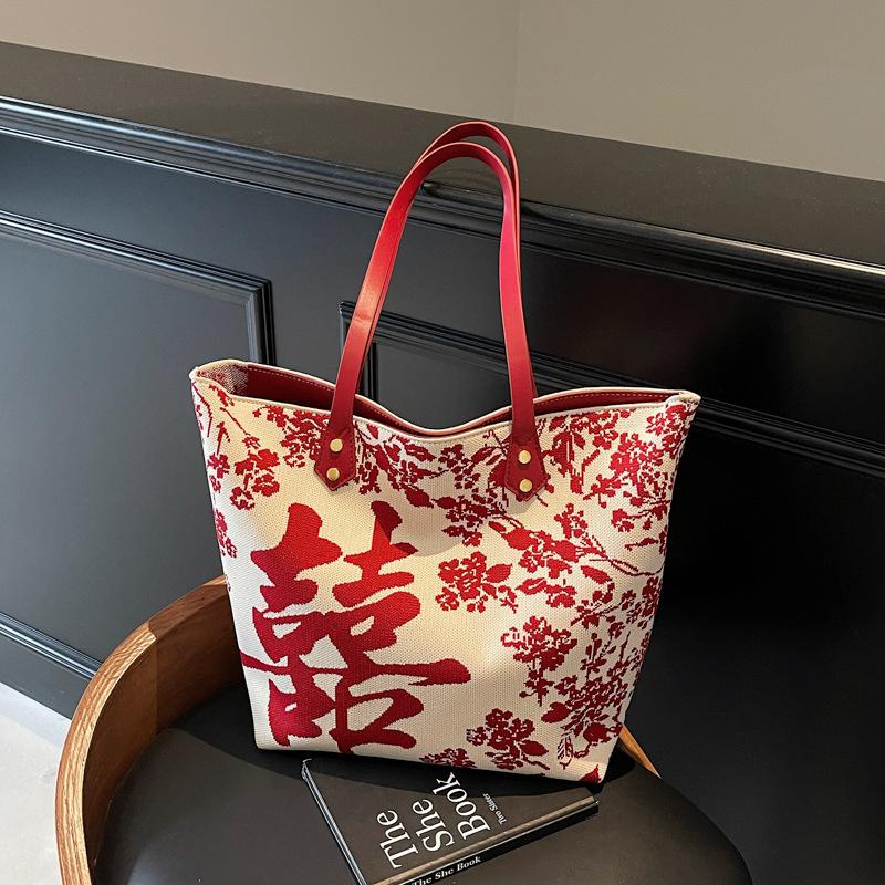 Tote bag women's new large-capacity portable shoulder bag festive red wedding bag