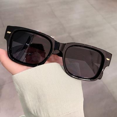 Vintage Rivets Design Square Sunglasses Fashion Gradient Shades UV400 Women Men Outdoor Leopard Sun Glasses Lentes De Sol Mujer